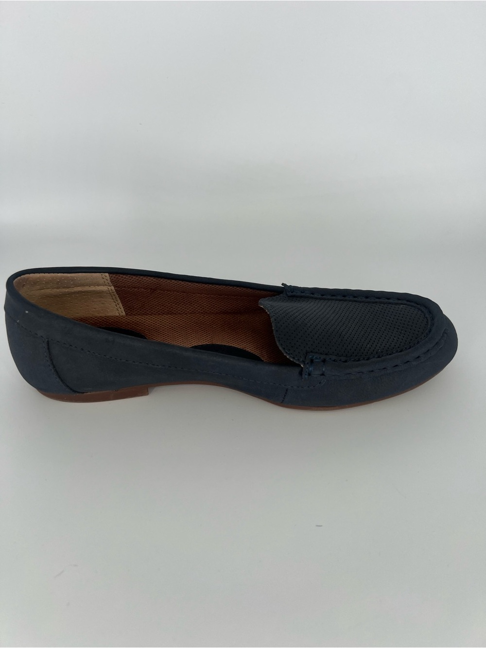 b.o.c. Born Women’s 9.5 Blue Nubuck Driving Loafers Moccasins - Picture 1 of 4